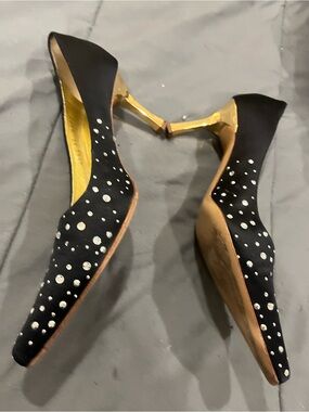 Vero Cuoio Black Pointed Toe Heels with Gold Metallic Heel and Crystal Studs